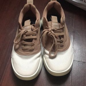 Never Worn Vans Women’s Ultra Range